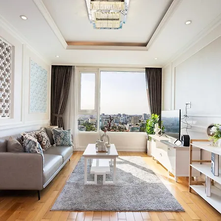 Leman Luxury 3 Bedroom Apartment By Chloe Ho Chi Minh City Exterior photo